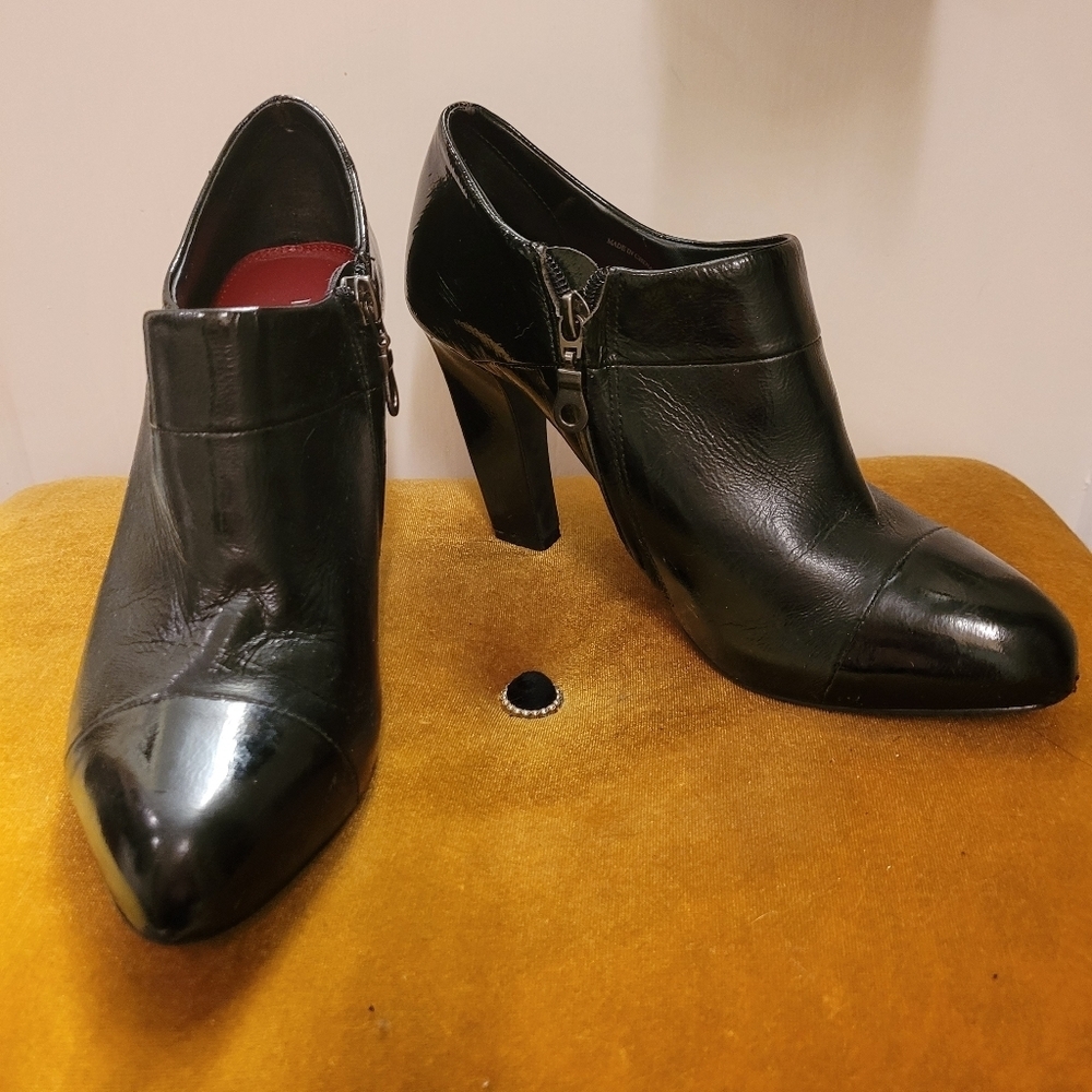 WHBM Chic Black Patent Leather Side Zip Slant Heel Ankle Bootie - Picture 4 of 16